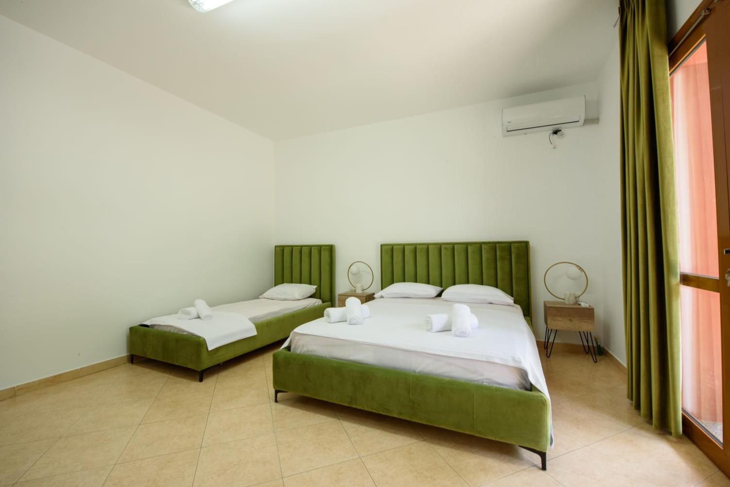 Olivium Rooms Vlorë Εξωτερικό φωτογραφία